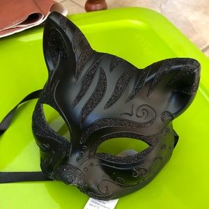 Black cat face mask